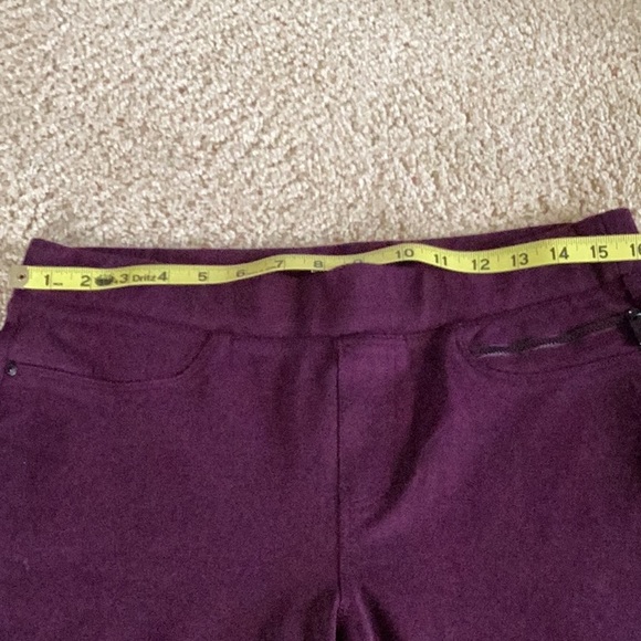 Like new DKNY pull on jeans size M - Picture 4 of 12